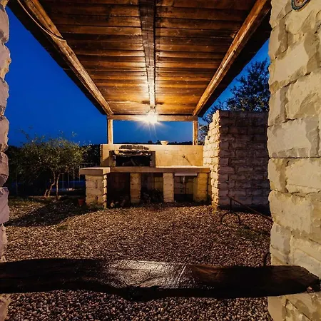 Clara Country Retreat Solarino