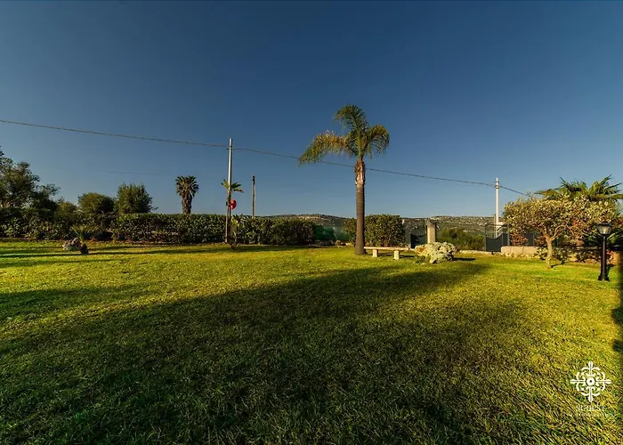 Clara Country Retreat Villa